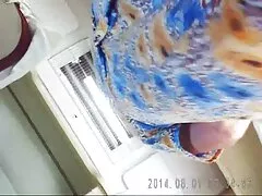 বাবিটার সিটার ফোনে বিএফের কাছে মিথ্যা বলে যখন তাকে প্রতারণা করে চোদা চুদির বিডিও